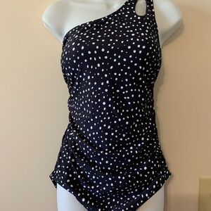 One-Shoulder Black Polka Dot Women’s One-Piece Swimsuit